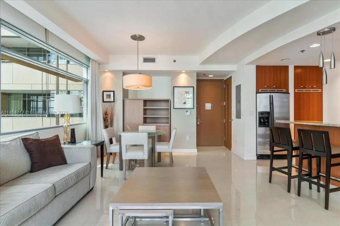 Urban Gateway Location In Brickell Prkg Holiday home Miami