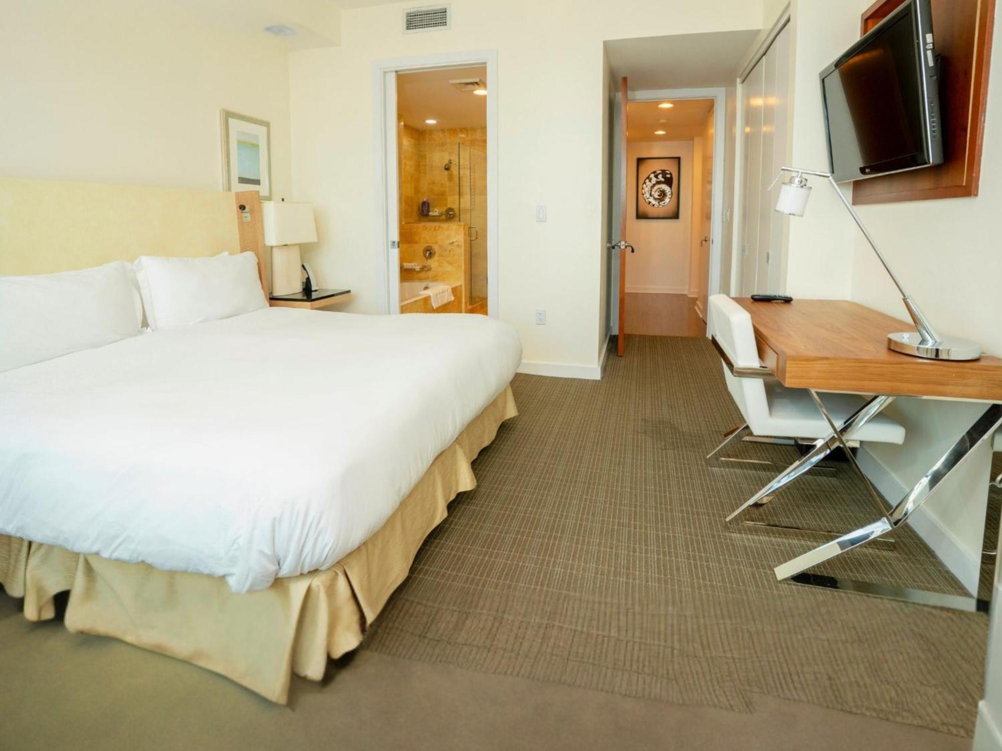 Urban Gateway Location In Brickell Prkg Holiday home *